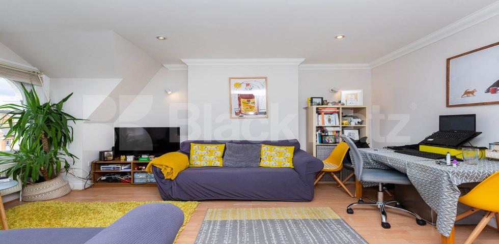 			Beautiful Property !, 1 Bedroom, 1 bath, 1 reception Flat			 Weston Park, CROUCH END